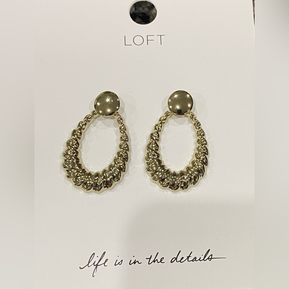 Loft NWT gold tone pierced hoop earrings